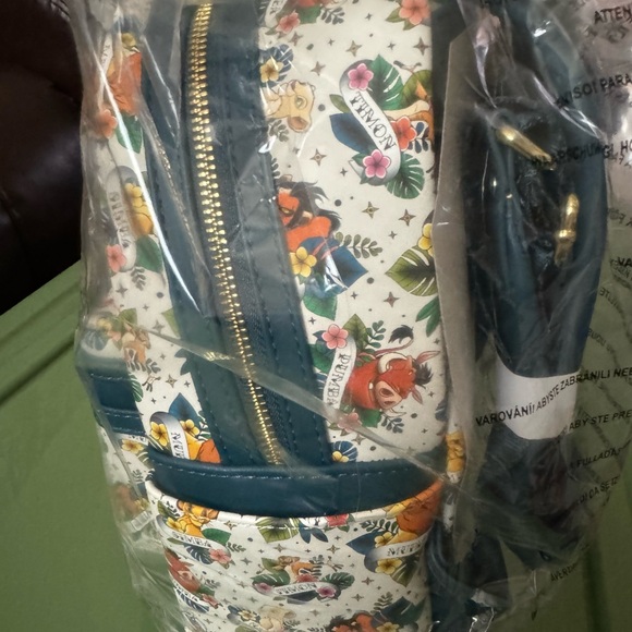 NWT Loungefly Disney Lion King Tattoo Mini Backpack - Picture 8 of 9